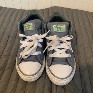 Kids' Chuck Taylor All Star Mid Top Sneake…